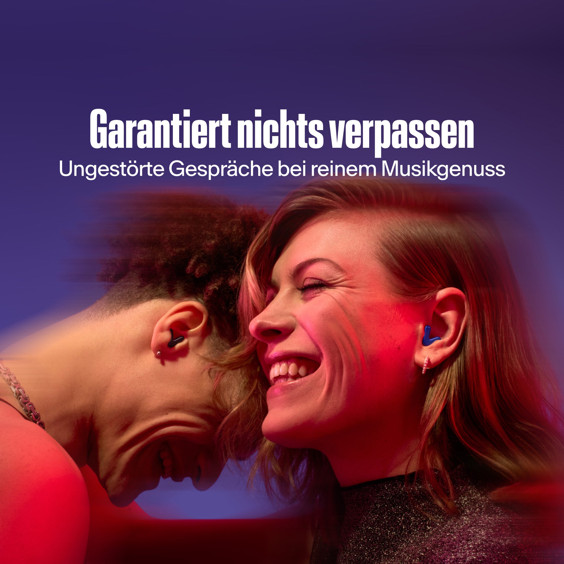 Mann und Frau mit Alpine Tune in blue und black tanzen gemeinsam