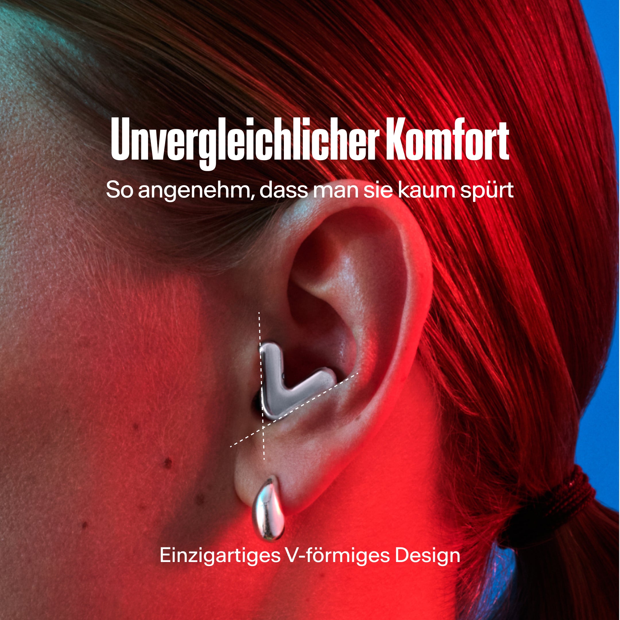 Detailaufnahme eines Ohrs mit Alpine Tune Ohrstöpsel in silver – zeigt den festen Sitz im Ohr #color_silver