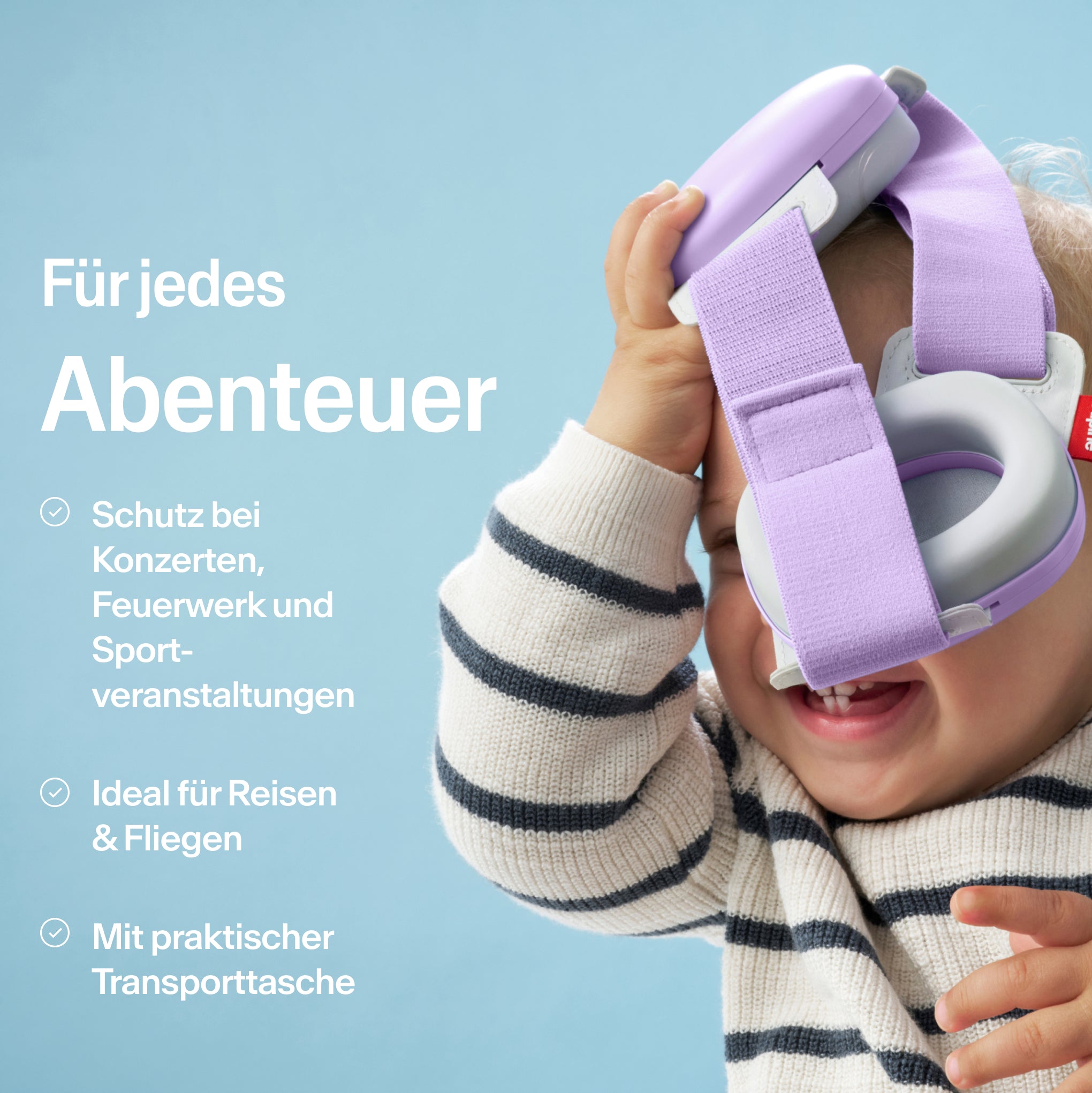 baby hält alpine muffy baby in dawn purple in der hand mit usps zum gebrauch