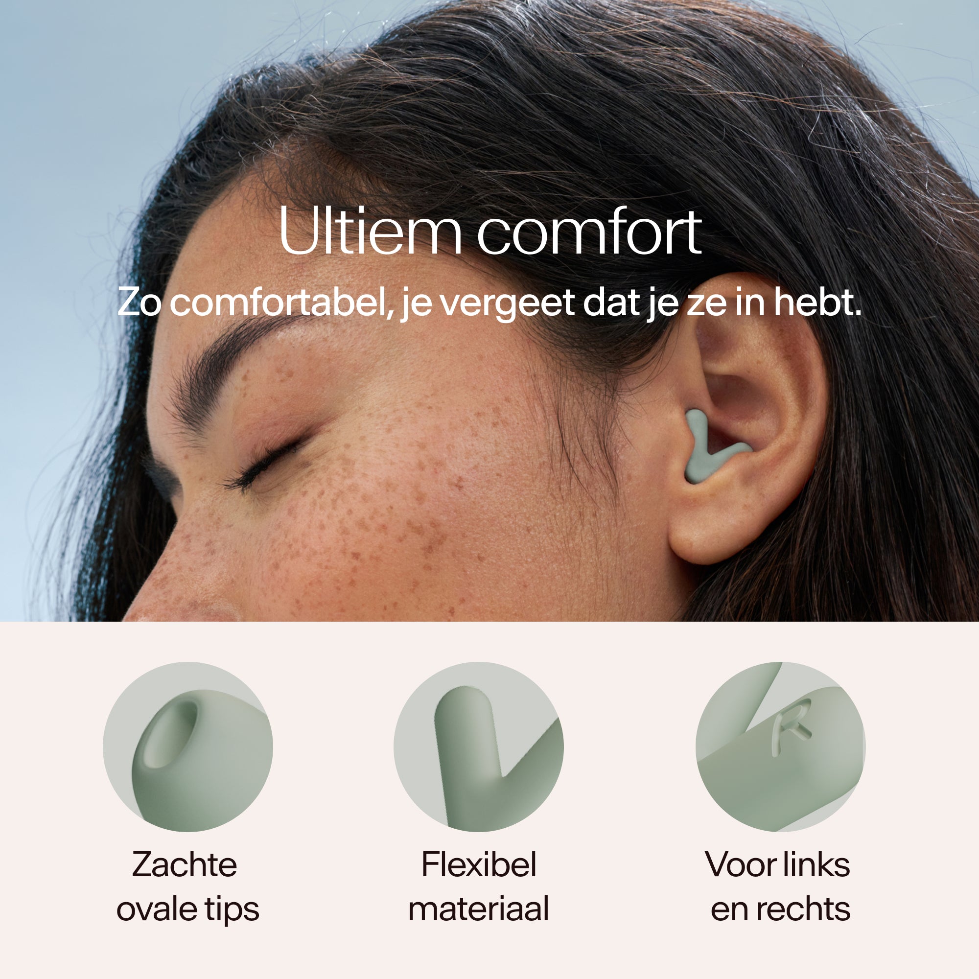 Close-up van een persoon met Alpine Silence oordopjes in groen, met tekst over comfort en productkenmerken 